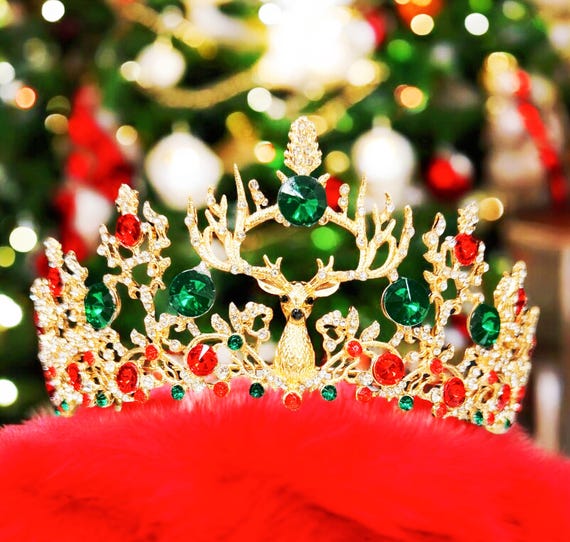 クリスマスのトナカイの王冠：宝石をちりばめたホリデーティアラ