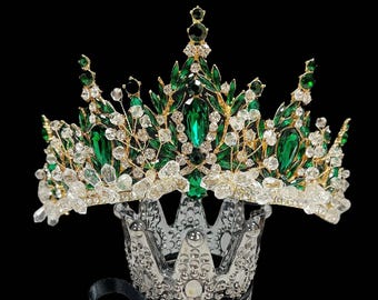 Emerald Crystal Bridal Tiara, Victorian Princess Crown Headpiece with Green Gemstones, Clear Beaded Branches, Rhinestone Accents for Wedding