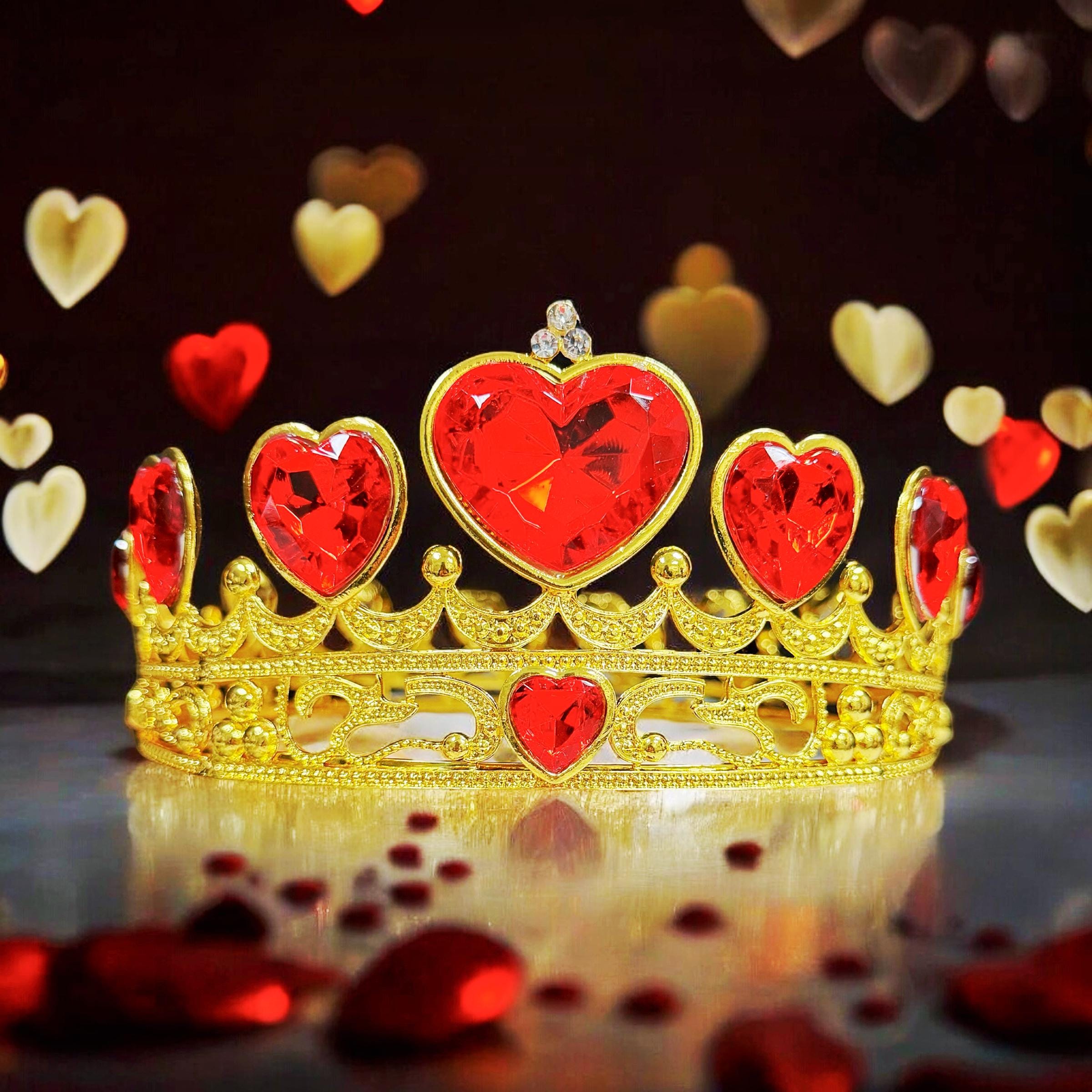 Gold and Red Heart Crown Hair Accessory Amazon.com: Queen of Heart Crown Evie Descendants 3 Crown  main image 3
