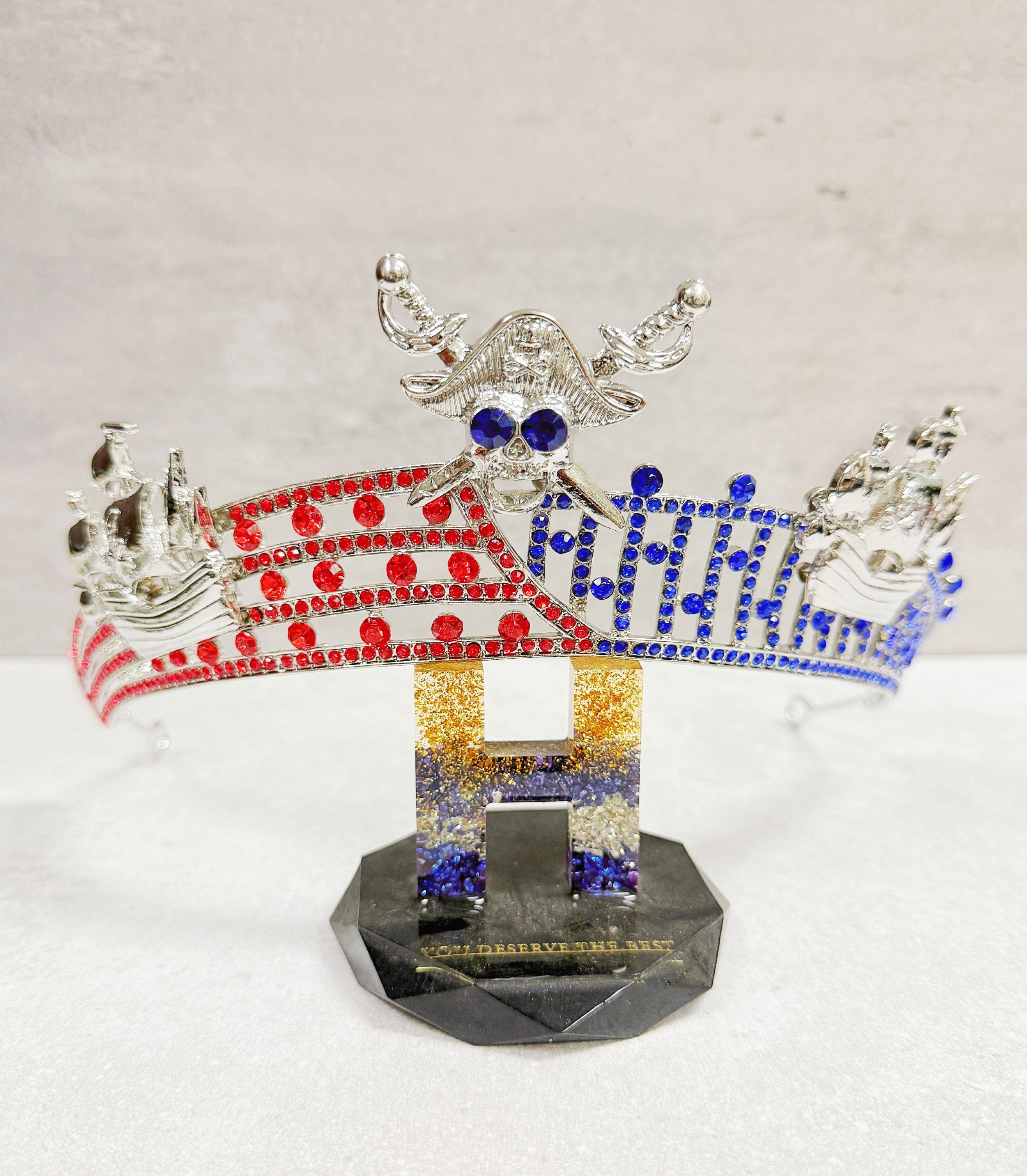 Pirate Queen Rhinestone Tiara: Silver Gothic Halloween Crown  display picture 3