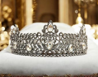 Vintage Silver Royal Prince Crown, Rhinestone Wedding Headpiece for Renaissance, Medieval Cosplay and Halloween