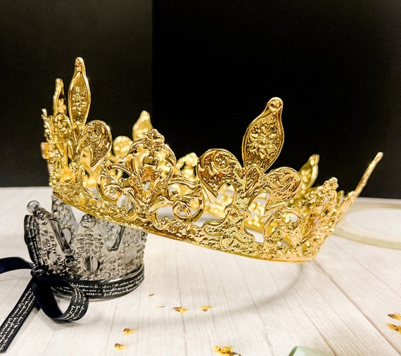 Corona da re d'epoca, diadema da principe reale, corona medievale da uomo in cristallo verde, corona regale in oro, copricapo per costume di Halloween, regalo per lui - Italia