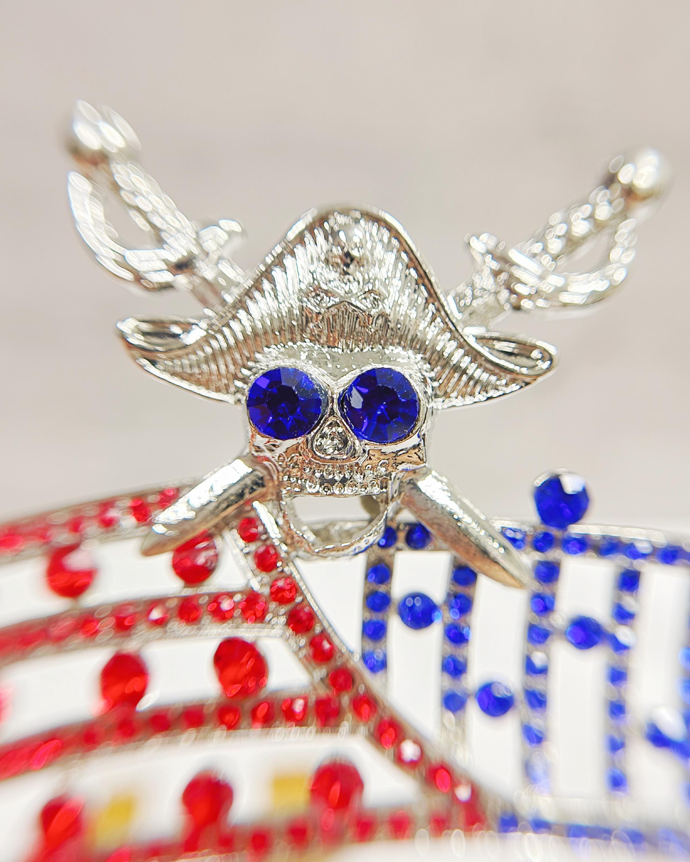 Pirate Queen Rhinestone Tiara: Silver Gothic Halloween Crown  display picture 1