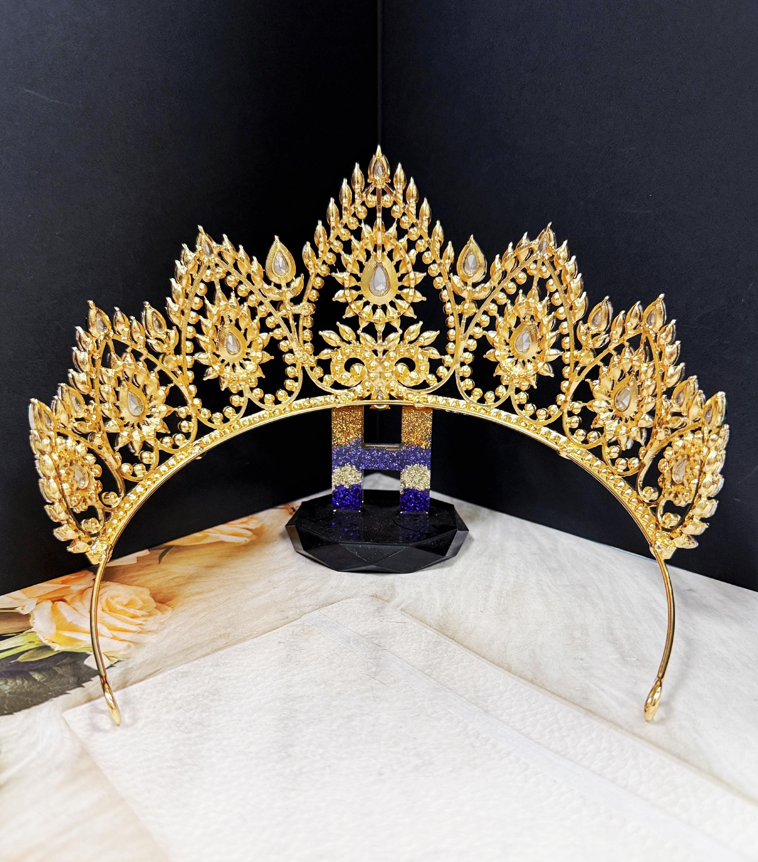 Green Crystal Pageant Crown: Victorian Gold Princess Tiara  display picture 1