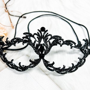 Black Crystal Masquerade Mask: Gothic Rhinestone Eye Mask