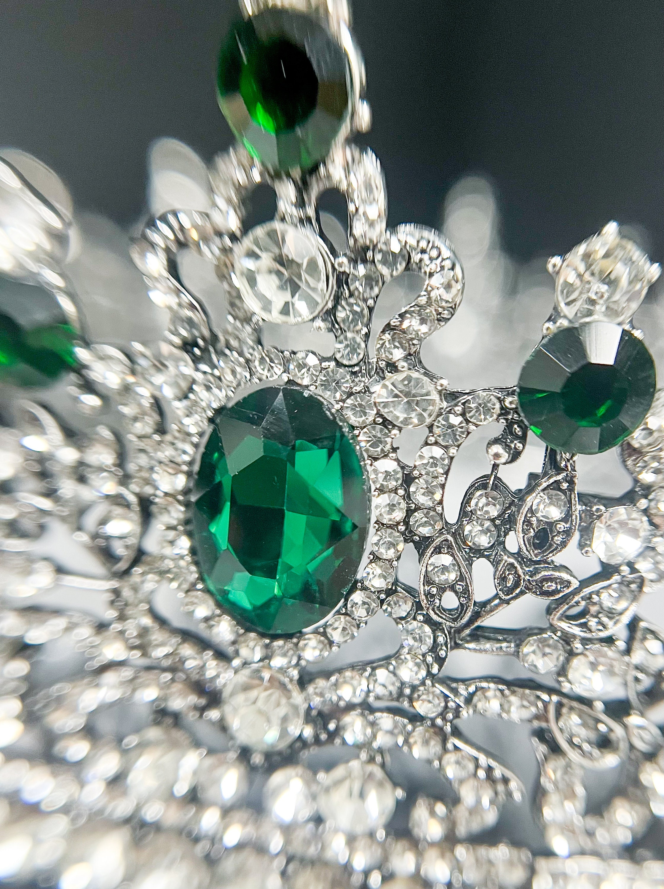Couronne Cristal Vert – Bandeau Anniversaire, Fête, Halloween, Cosplay, Alliage Orné (13,5x5 Cm)