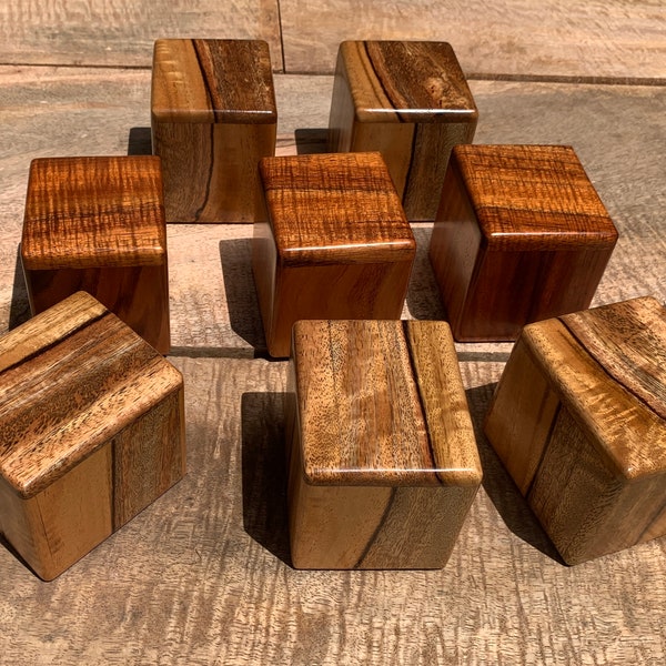 Small Curly Hawaiian Koa or Curly Mango Urn Box | Fine Quality Hand Crafted | For Keepsake Cremains or Small Pets | 3.5"L x 3"W x 3.25"H