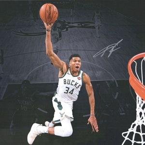 Milwaukee Bucks Giannis Antetokounmpo Greek Freak Autographed Green Nike Jersey Size XXL Beckett BAS | Gameday Sports & Memorabilia