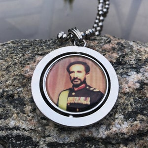 Rasta Pendant / lion of Judah/ Ethiopian pendant - Jamaica Fashion - African made Jewelry