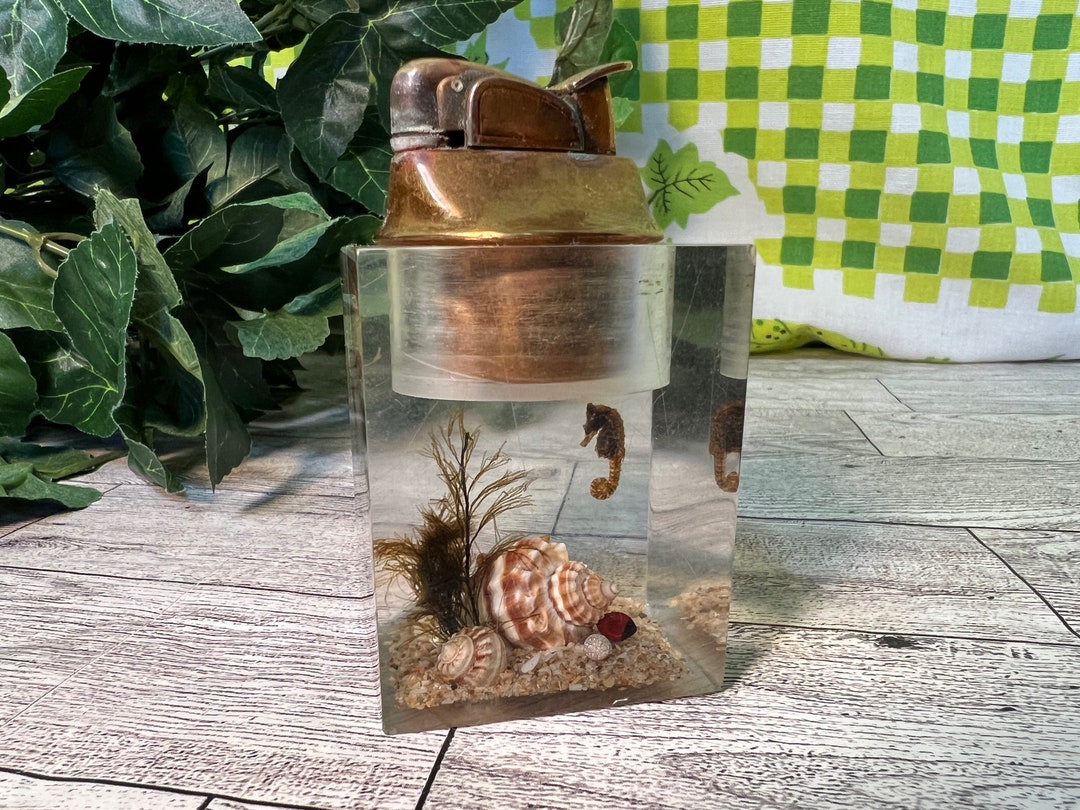 Vintage 1950s Evans Table Lighter in Clearfloat Acrylic Lucite Base