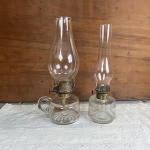 Antique Vintage Small Oil Lamps, Plume Atwood Hornet Night Light Kerosene Lantern, Rustic Country Cottage Farmhouse Decor Vanity Dresser