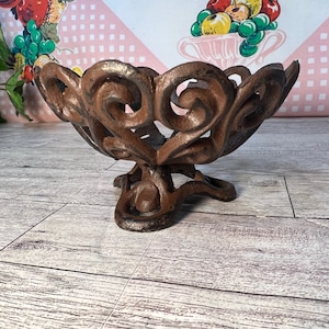 Vintage Unique Cast Iron Oil Lamp Holder, Ornate Scrollwork Small Bowl, Candle Candy Holder, Primitive Rustic Farmhouse French Country Decor