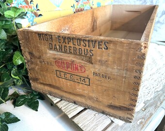 Vintage DuPont Explosives 29” Long Wood Crate, Dovetail Edges, Rustic Farmhouse Decor Advertising Decorative Storage Box