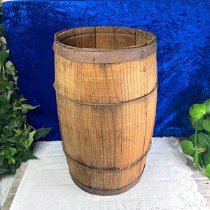 Vintage Wood Barrel 17” Nail Keg, Steel Wire Rings, Primitive Rustic Country Farmhouse Decor, General Store Display