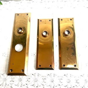 Vintage Gold Tone DoorKnob Lock Backplates, Architectural Salvage Back Plates Metal Restoration Hardware Escutcheon