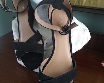 Black suede ladies shoes