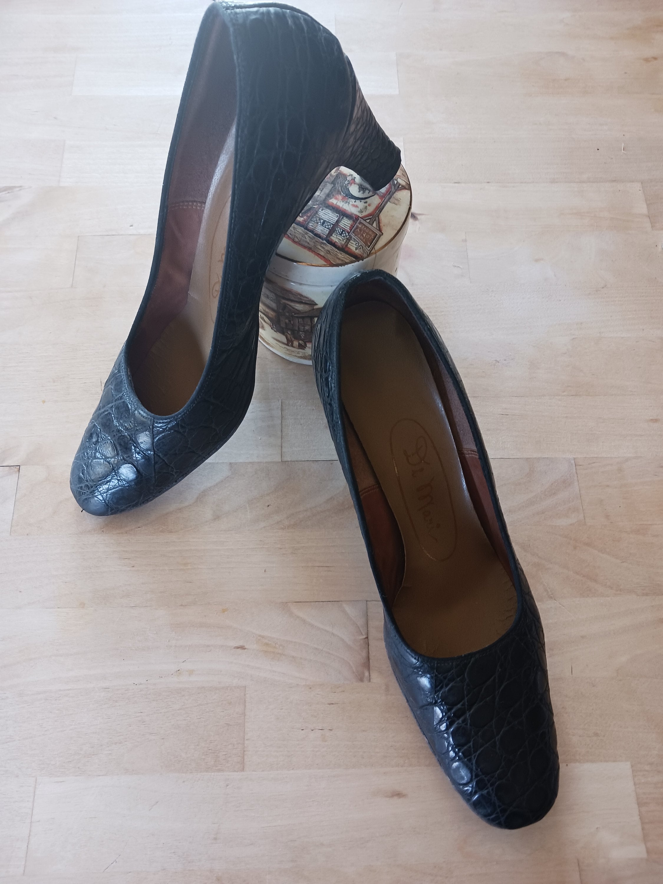 classy black pumps
