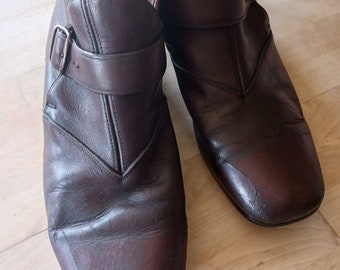 Men's  1970s brown buckled shoes