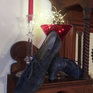 Ladies 1980s comfortable Navy Blue Suede Shoes