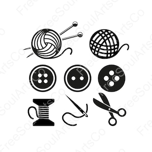 Puede incluir: Ilustración en blanco y negro de artículos de costura, que incluyen dos ovillos de lana, dos botones, una bobina de hilo, una aguja e hilo, y un par de tijeras.