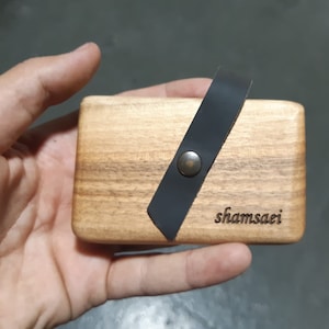 Porta carte in legno massello/pelle - Porta biglietti da visita in legno - Portafoglio in noce personalizzato - Porta carte di credito minimalista - Regalo di Natale