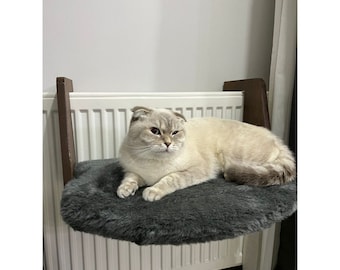 Radiator Cat Bed: Plush Hanging Cat Shelf