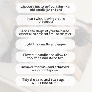Puede incluir: Un conjunto de instrucciones para hacer una vela perfumada. Las instrucciones est&aacute;n escritas en blanco sobre una serie de botones rectangulares blancos. Los botones est&aacute;n dispuestos verticalmente sobre un fondo marr&oacute;n claro.