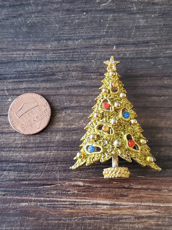 Vintage 1960's, Signed ART, Christmas Tree Brooch… - image 3