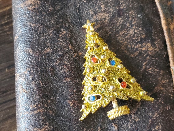 Vintage 1960's, Signed ART, Christmas Tree Brooch… - image 9