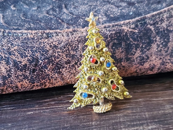 Vintage 1960's, Signed ART, Christmas Tree Brooch… - image 10