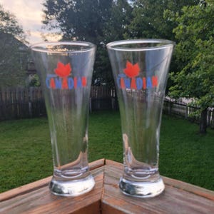 Molson Canadian Logo Pilsner Glass Set Of 2 Vintage Maple Leaf Design 7&quot; Tall