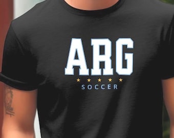 Argentinien Fußball Shirt ARG Sterne Tee Geschenk für Argentinien Fußball Fans Gildan Softstyle Spieltag Shirt für Fußballliebhaber und den Alltag