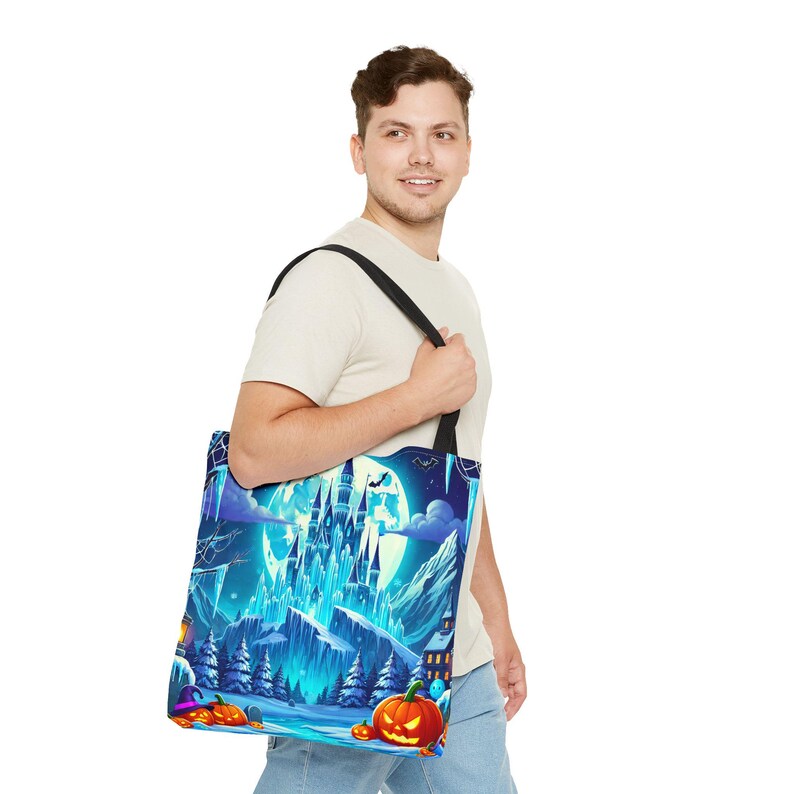 Bolsa de mano con diseño de castillo de hielo de la Reina de Halloween, diseño de calabazas de luna invernal espeluznante, regalo perfecto de Halloween para fanáticos de Frozen Worlds, 3 tamaños imagen 8
