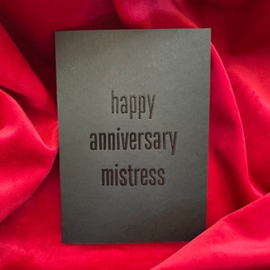 Alles Gute zum Jahrestag Mistress / Master - BDSM Geschenk für sie | Devot | Haube | Dom | Versaute Karte | Fetisch | Latex Geschenk | Unter | Ausgefallenes Geschenk