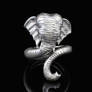 Elephant ring , Elephant Buddist Sterling Silver Men Jewelry, 3D Elephant Ring , Animal Ring , Gift for Boyfriend