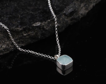 Jewellery Pit - Aquamarine Necklace - Sterling Silver Gemstone Pendant for Men - Handmade Initial Pendant with Silver Polishing Cloth Gift
