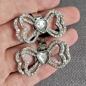 Pair of vintage shoe clips Bow shoe clips Bridal shoe clips