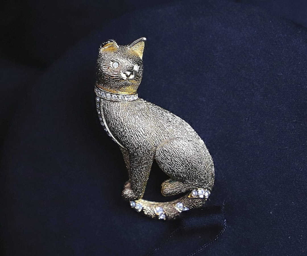 Chrstian Dior クリスチャンディオール 猫モチーフ ブローチ