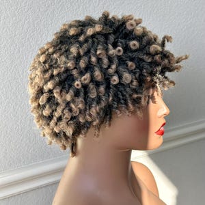 short faux locs, blonde faux dreadlocks, Afro Twist  Wigs For Black Women, faux dreadlock wig, short dreads, short locs wig, black faux