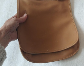 Vintage Coach Hippie Flap 9135 Leather Crossbody Shoulder Saddle Bag Tan Flaws