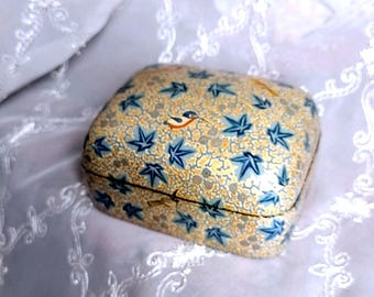 Vintage lacquered Kashmiri papier maché trinket box gold tone with birds and blue leaves