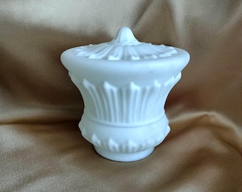 Rare Antique milk glass light lamp shade white 6"x3.25"
