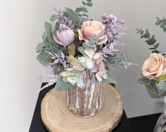 Small flower arrangement in a wooden pot - bouquet of hydrangeas, roses, eucalyptus in lilac & rose - artificial flowers from Lieblingskrams