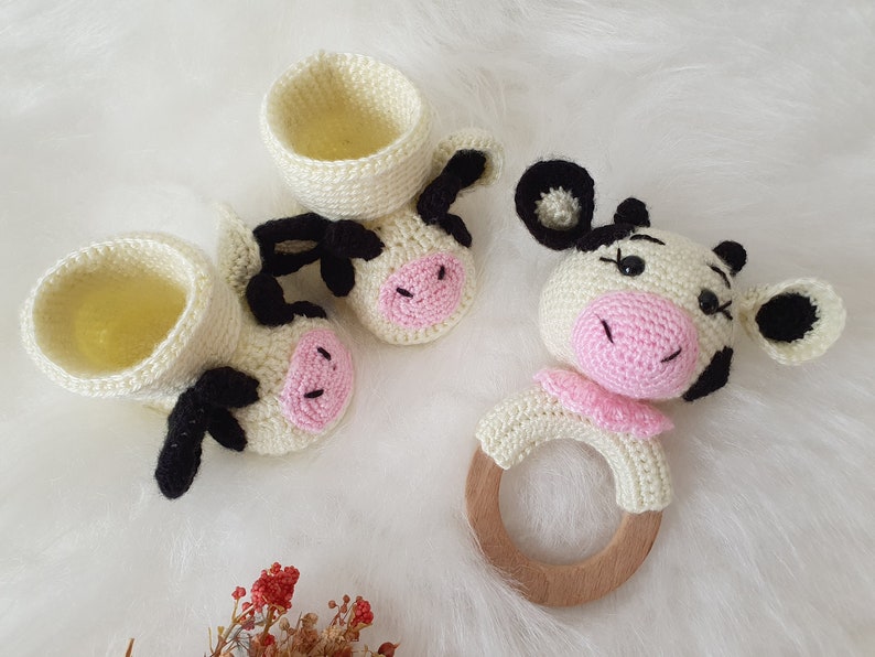 Crochet Baby Bootie and Rattle,grandparent Pregnancy Announcement,cute
