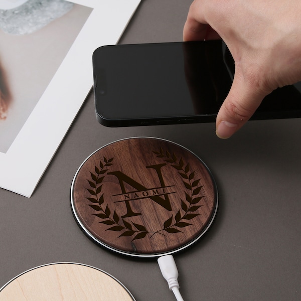 Custom Wood Wireless Charger Station,Personalized Wooden Wireless Charger Pad Fast Charging, Portable Qi Wireless Charger,Gift For Him Man