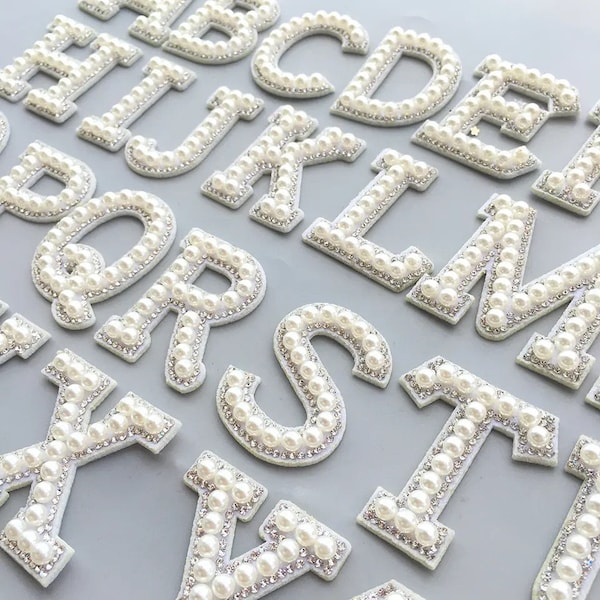 Parche de letras de perlas blancas del alfabeto inglés, A-Z, decoración de costura de hierro, manualidades, 1 Uds.