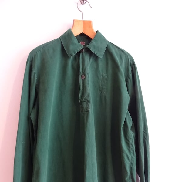 Vintage Swedish chore shirt fältskjorta army workwear green cotton popover smock loop collar  size 39 44.5" chest measured