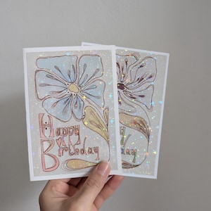 Geburtstagskarte retro Blume ~ handgemalte Blumen mit Happy Birthday Schrift ~ Glitzerfolierung ~ one-of-a-kind Karte ~ Unikat
