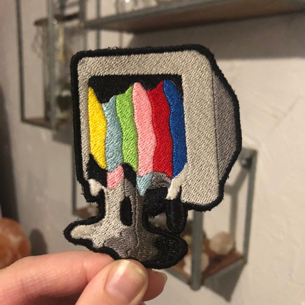 NO SIGNAL / Trippy Embroidered Computer TV Monitor Embroidered Iron-on Patch