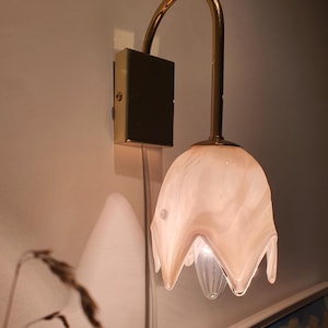 La Murrina Murano glass floral organic shape tulip pink wall sconce on golden base light hand-crafted glass vintage lightning art deco lamp